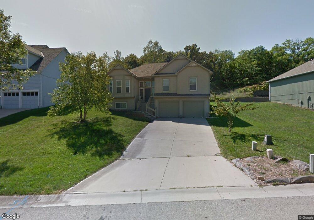 7826 Mullen Rd, Shawnee, KS 66216 - photo 1