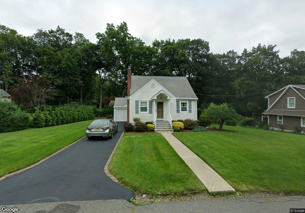 11 Franklin St, Woodcliff Lake, NJ 07677 - photo 1