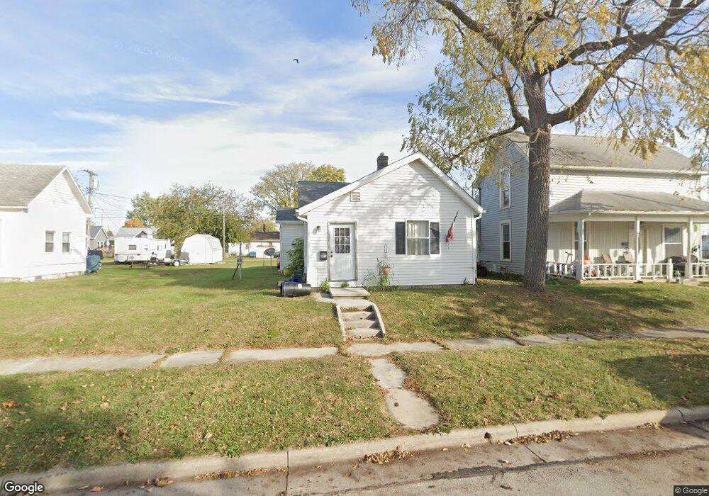 932 Hendricks Ave, Saint Marys, OH 45885 - photo 1