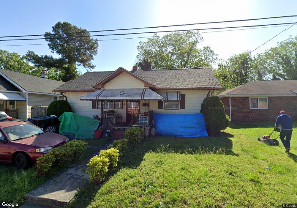 2111 Piedmont Ave, Portsmouth, VA 23704 - photo 1