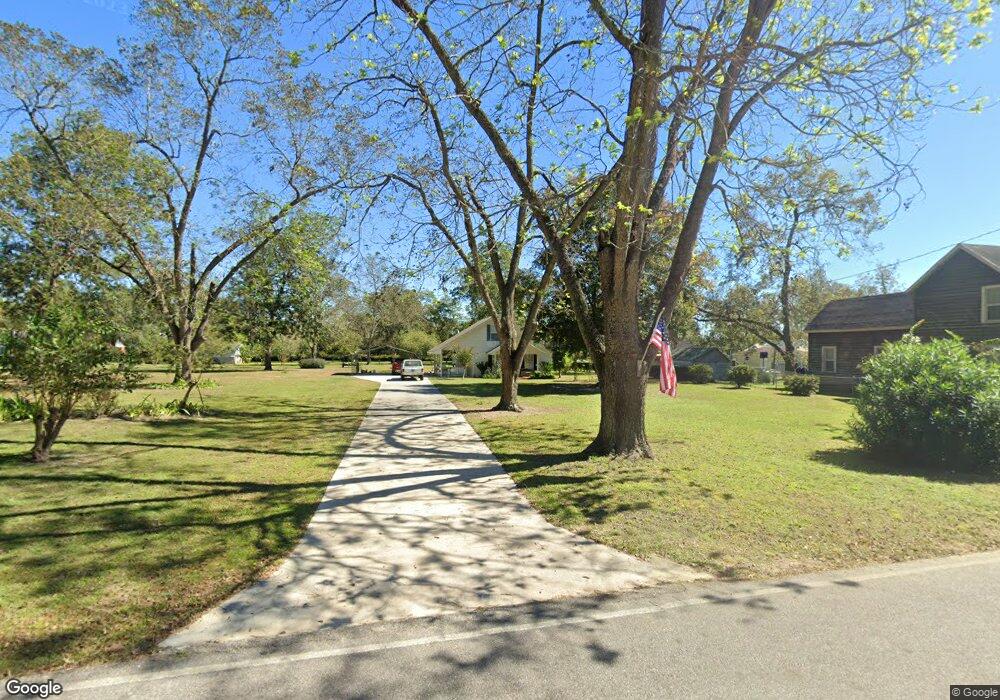 724 Grady St, Blackshear, GA 31516 - photo 1