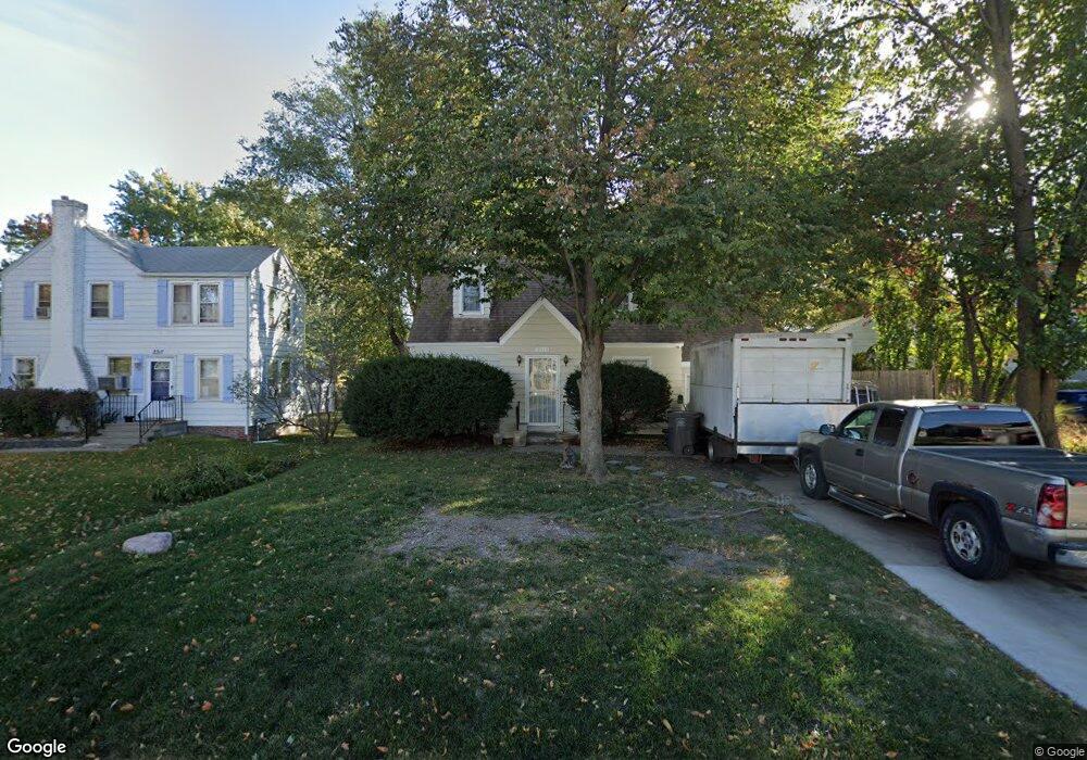 2311 47th St, Des Moines, IA 50310 - photo 1