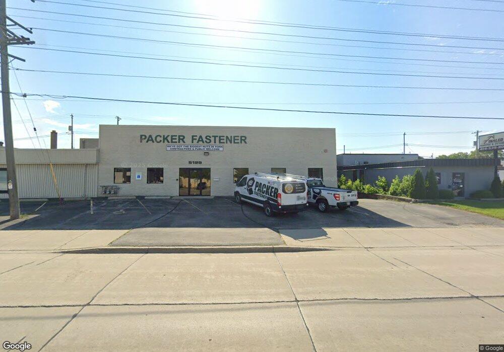 5129 N 124th St, Butler, WI 53007 - photo 1