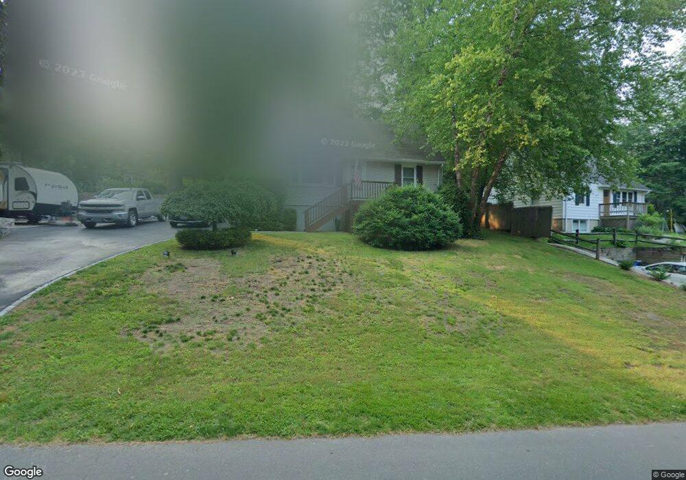 49 Samp Mortar Dr, Fairfield, CT 06824 - photo 1