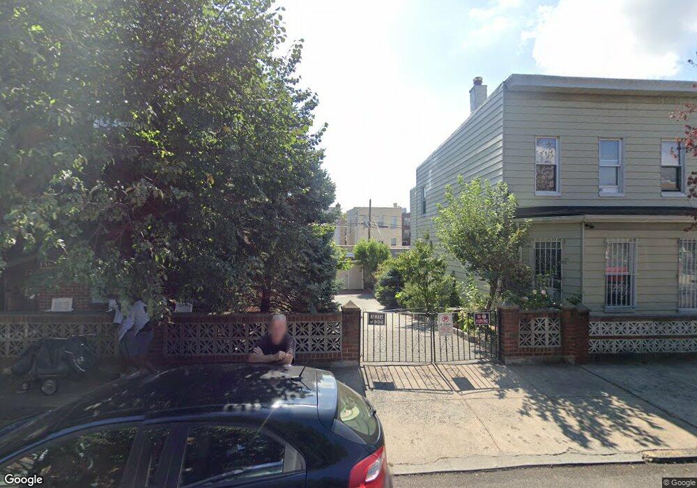 3149 43rd St, Long Island City, NY 11103 - photo 1