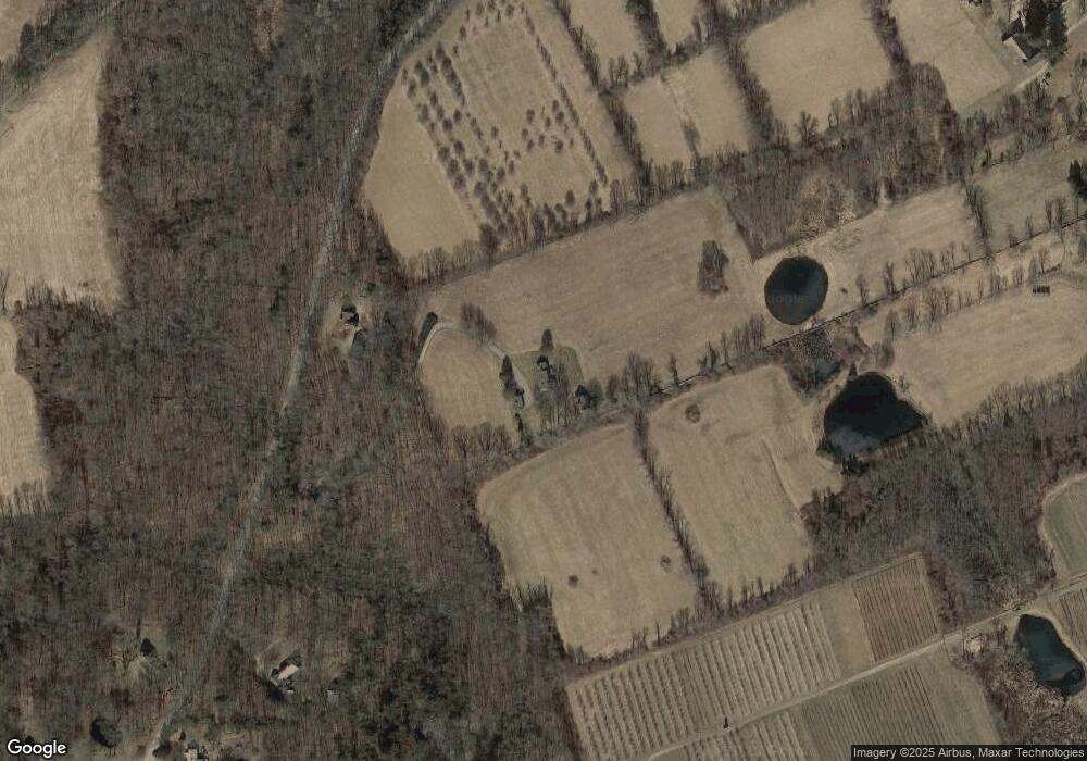 118 Old Hall Rd, Woodstock, CT 06281 - photo 1