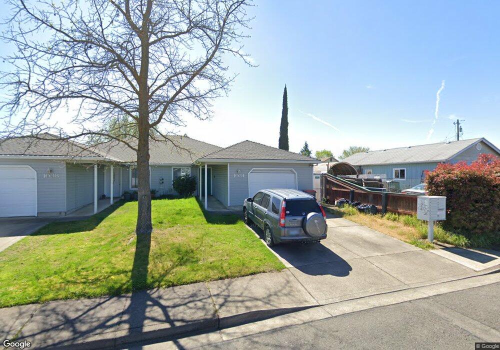 1034 Cherry St, Central Point, OR 97502 - photo 1