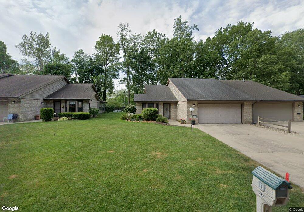 423 Hickory Ln, Nappanee, IN 46550 - photo 1