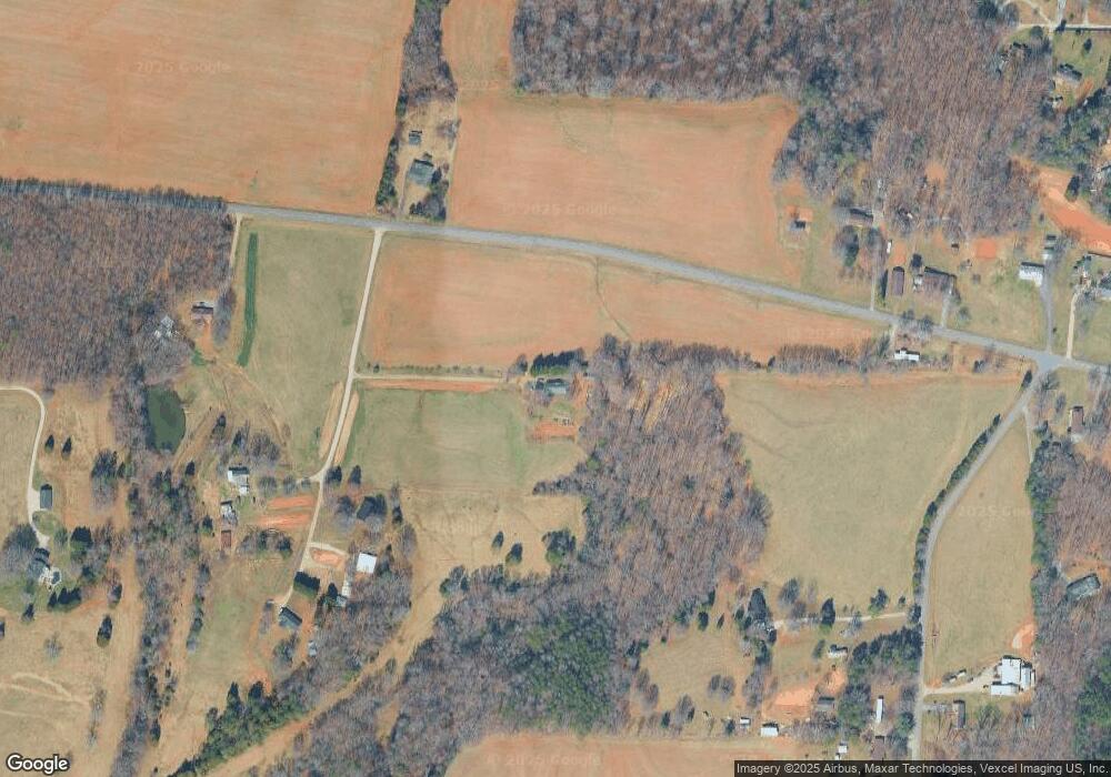 121 Lippards Hill Ln, Statesville, NC 28625 - photo 1