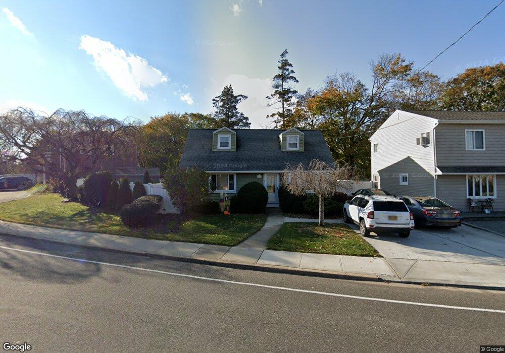 2992 Oceanside Rd, Oceanside, NY 11572 - photo 1