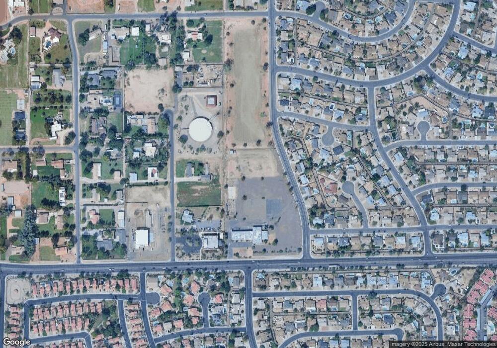 2 N Woodburne Place, Chandler, AZ 85224 - photo 1