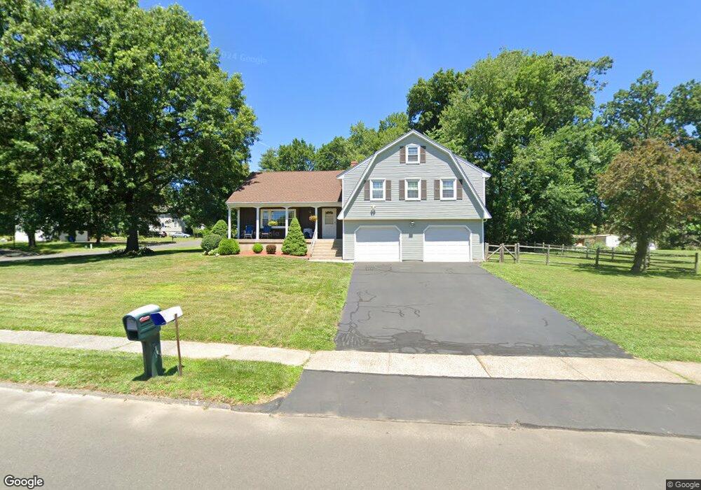 2 Grant Cir, Windsor, CT 06095 - photo 1