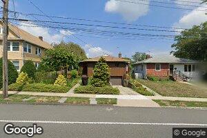 395 Little Clove Rd, Staten Island, NY 10301