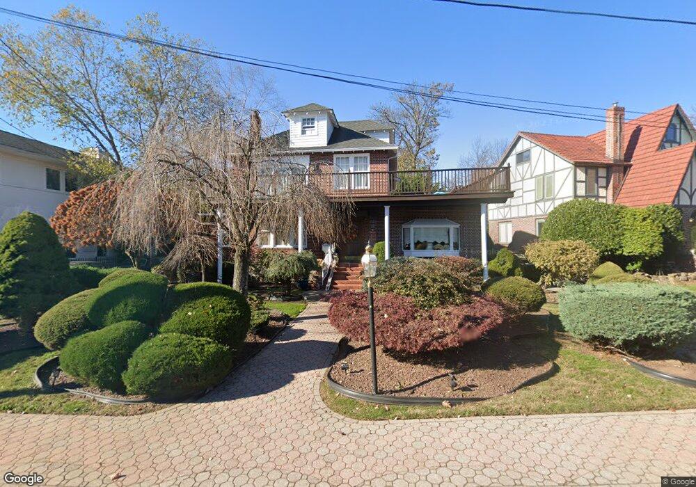 4 Crescent Way, Fort Lee, NJ 07024 - photo 1