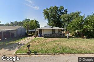 612 Clark Ave, Comanche, OK 73529