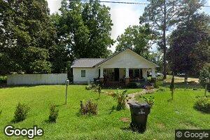 312 Roberts Ave E, Pearson, GA 31642
