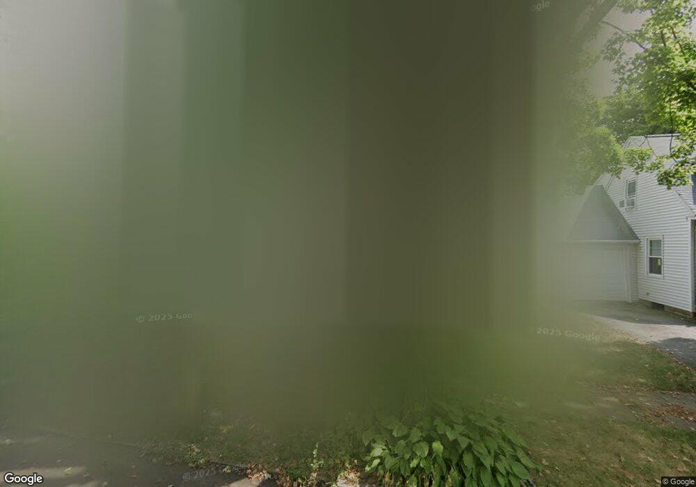 37 Brighton St, Springfield, MA 01118 - photo 1