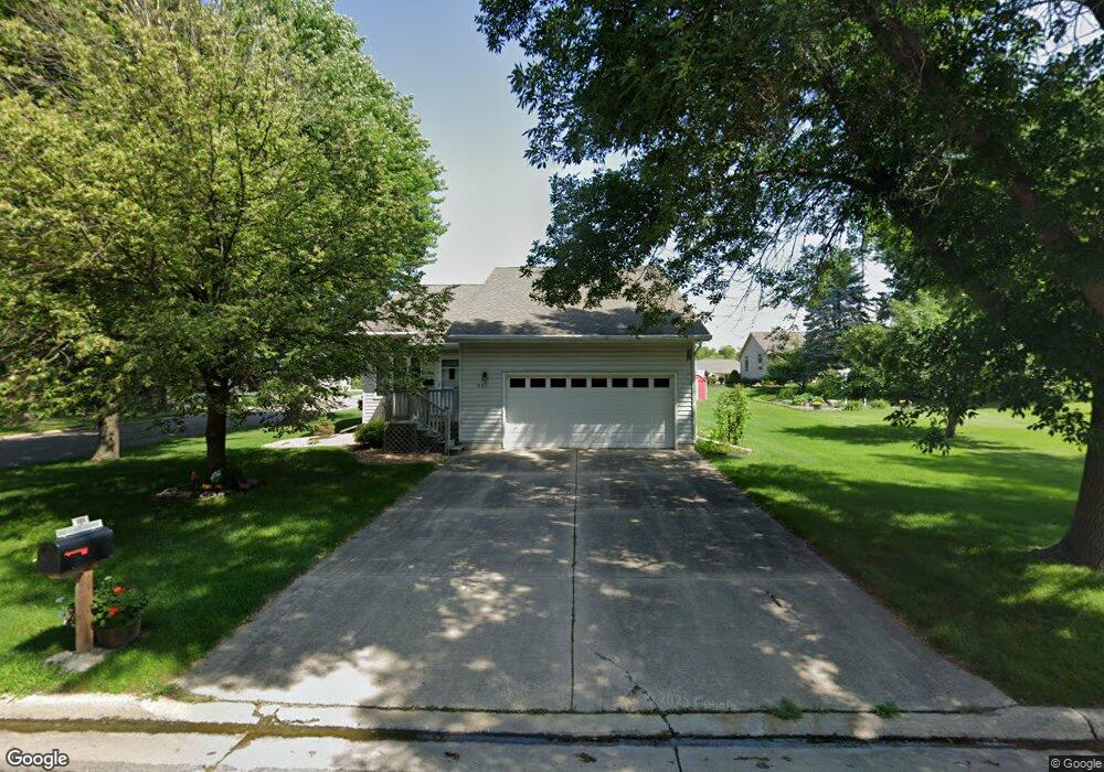 901 Eastgate Rd, Albert Lea, MN 56007 - photo 1