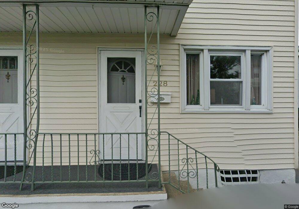 228 S Bennett Ct, Hazleton, PA 18201 - photo 1