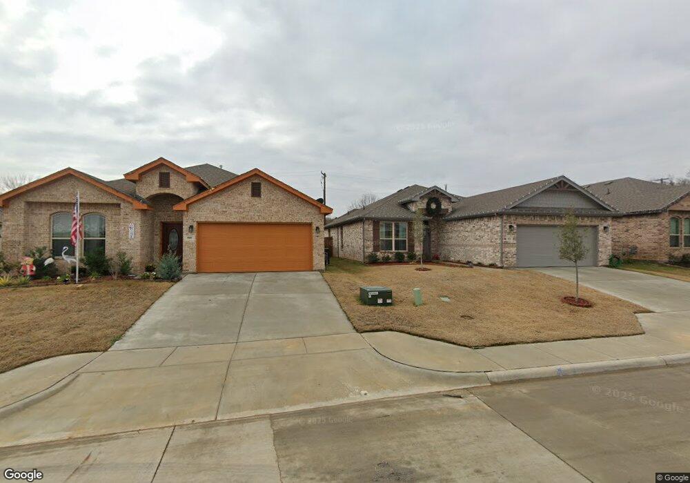 509 Adams Ct, Weatherford, TX 76085 - photo 1
