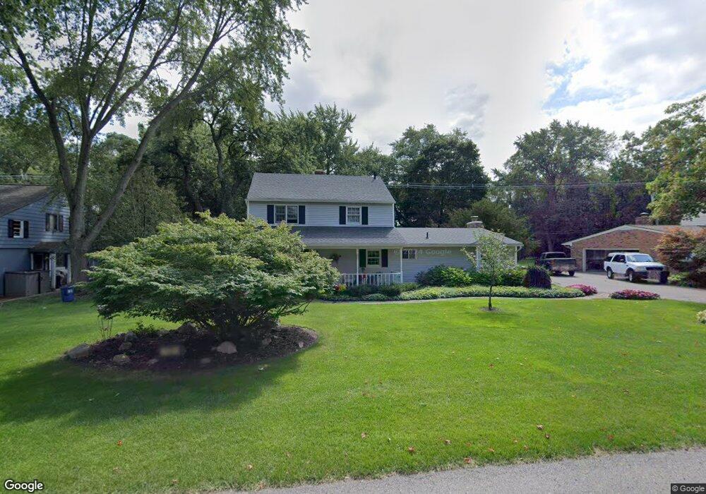 7381 Honeysuckle Rd, West Bloomfield, MI 48324 - photo 1