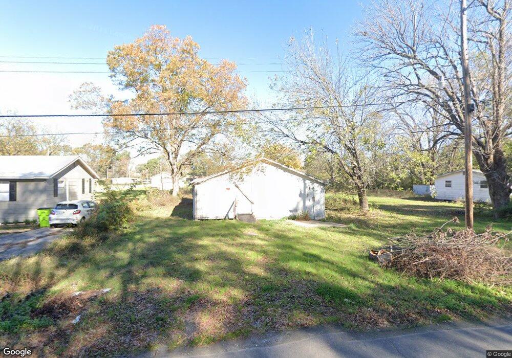1203 E 2nd St, Stuttgart, AR 72160 - photo 1
