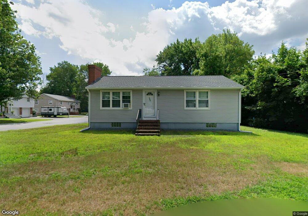 393 Hovey St, Lowell, MA 01852 - photo 1