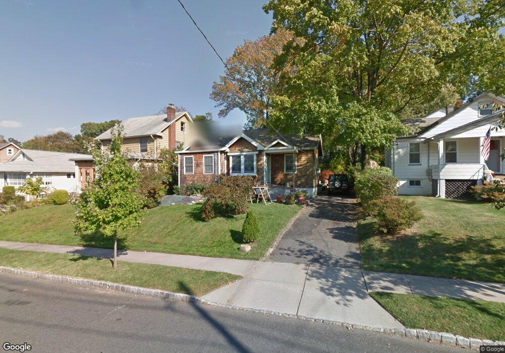 13 Hamilton Rd, Verona, NJ 07044 - photo 1