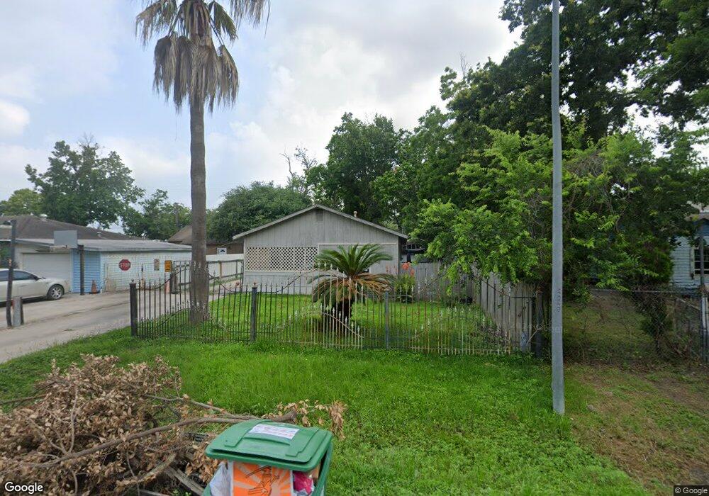 5529 Guadalupe St, Houston, TX 77016 - photo 1