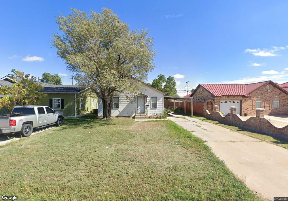 708 Spruce Ave, Dumas, TX 79029 - photo 1