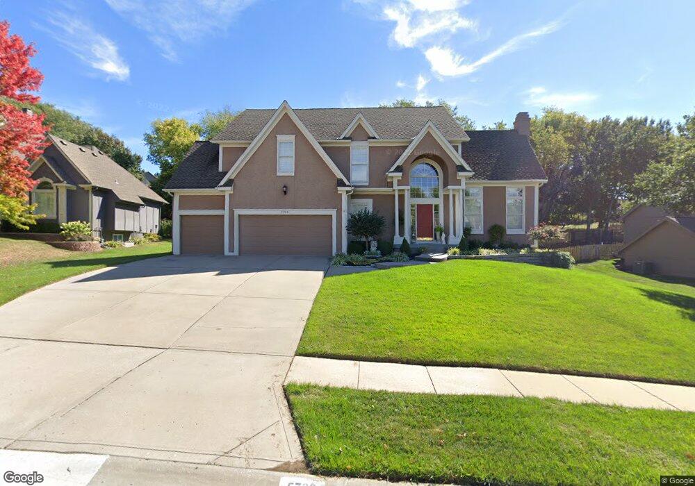 5729 Widmer Rd, Shawnee, KS 66216 - photo 1