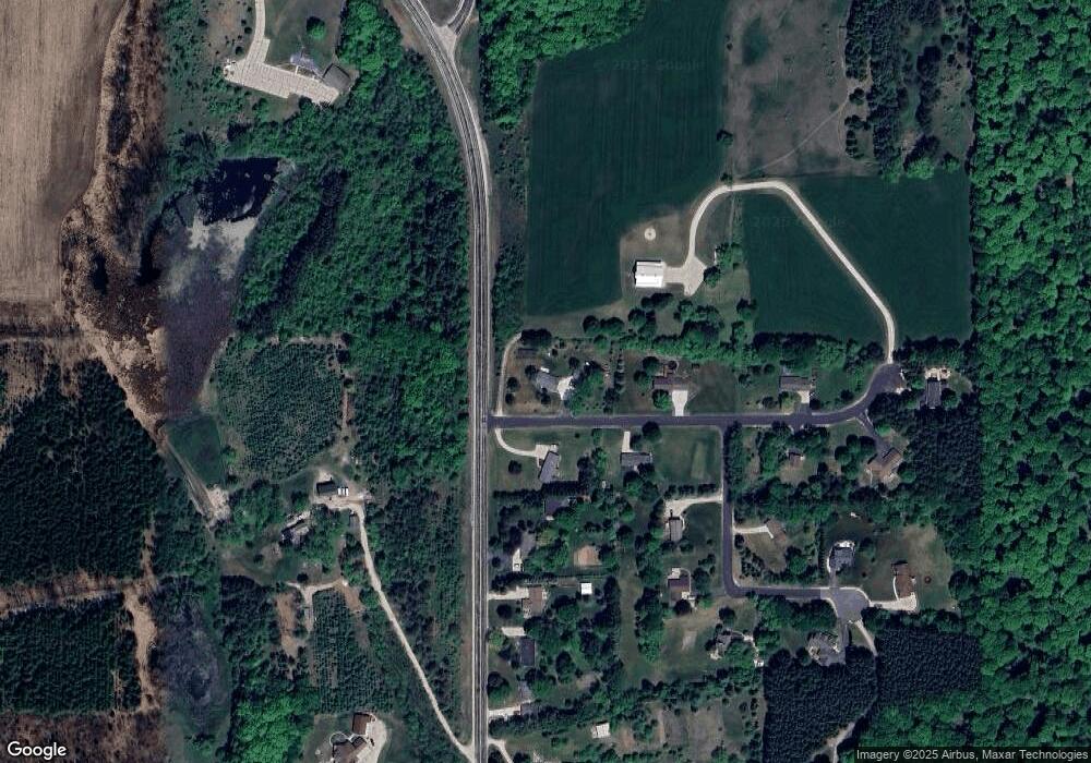 4090 Edelweiss Ln, West Bend, WI 53090 - photo 1