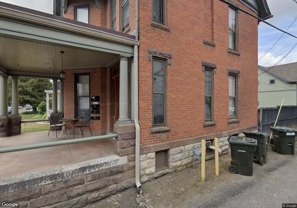 216 W Hubbard Ave, Columbus, OH 43215 - photo 1