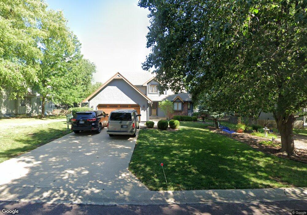 5704 W 157th Terrace, Overland Park, KS 66223 - photo 1