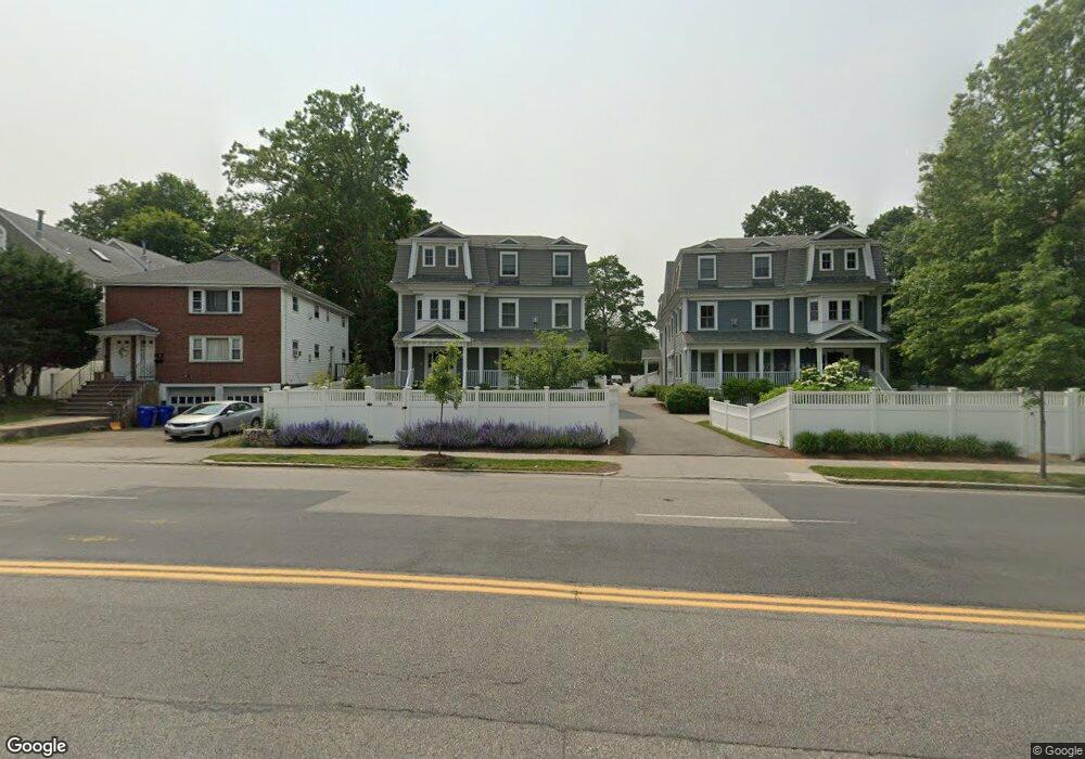 683 Hammond St unit B, Chestnut Hill, MA 02467 - photo 1