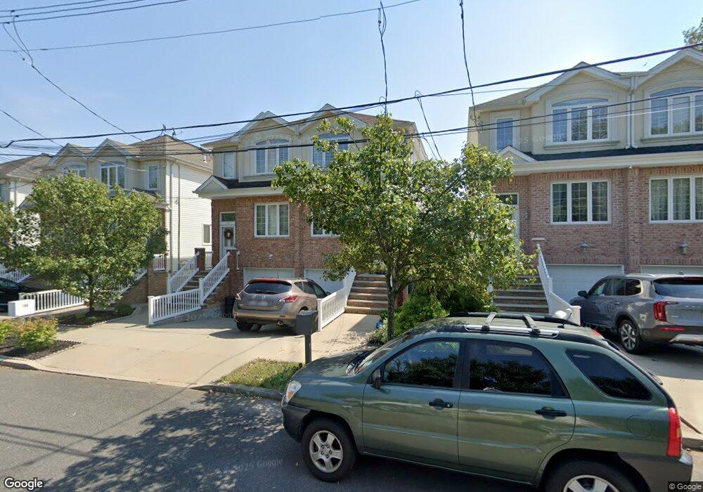 184 Sneden Ave, Staten Island, NY 10312 - photo 1