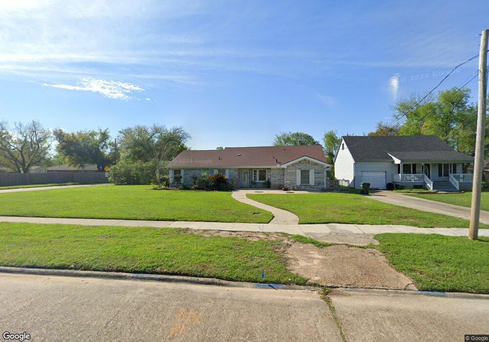 601 W Oak Ln, Lake Charles, LA 70605 - photo 1