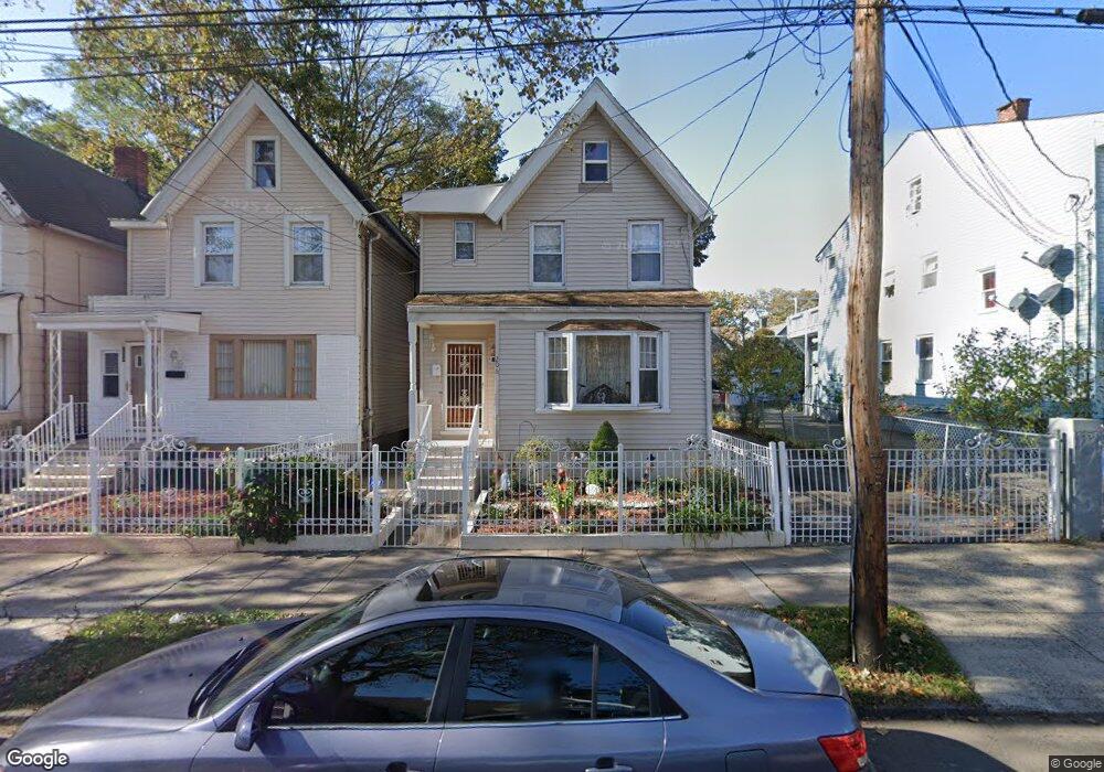 206 Hallock Ave, New Haven, CT 06519 - photo 1