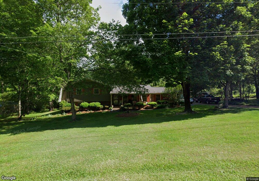 135 S Hillside Dr, Carrollton, GA 30116 - photo 1
