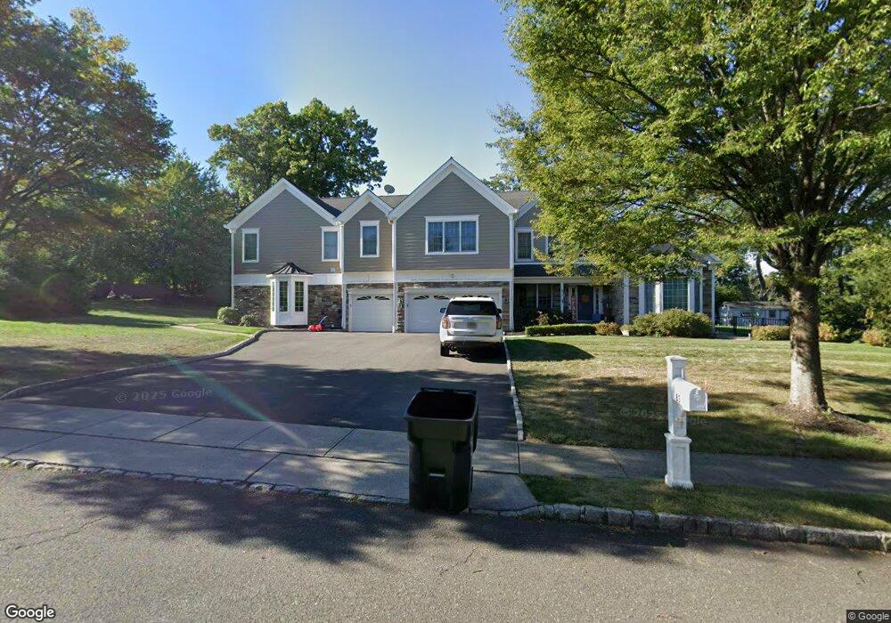 83 Poplar Dr, Paramus, NJ 07652 - photo 1