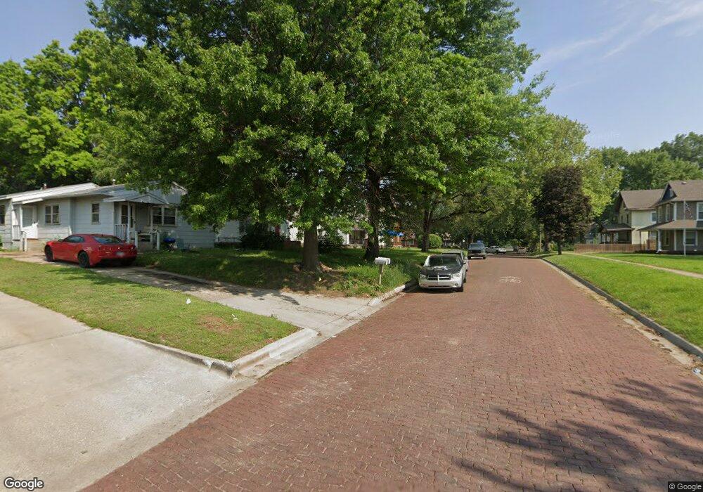 2059 SW Buchanan St, Topeka, KS 66604 - photo 1