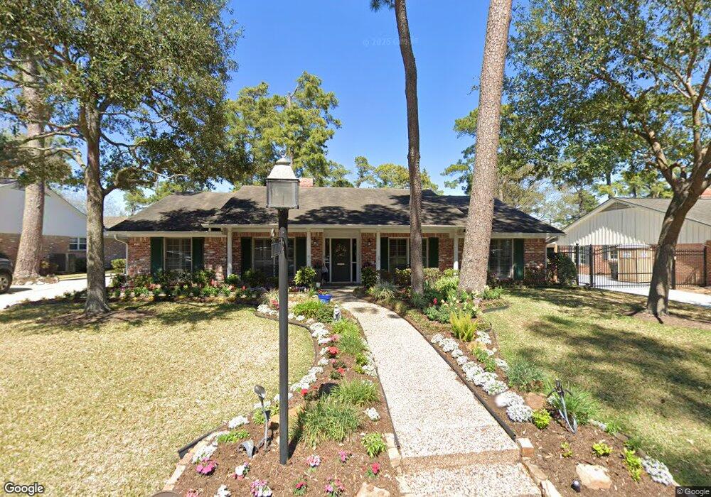 10102 Pine Forest Rd, Houston, TX 77042 - photo 1