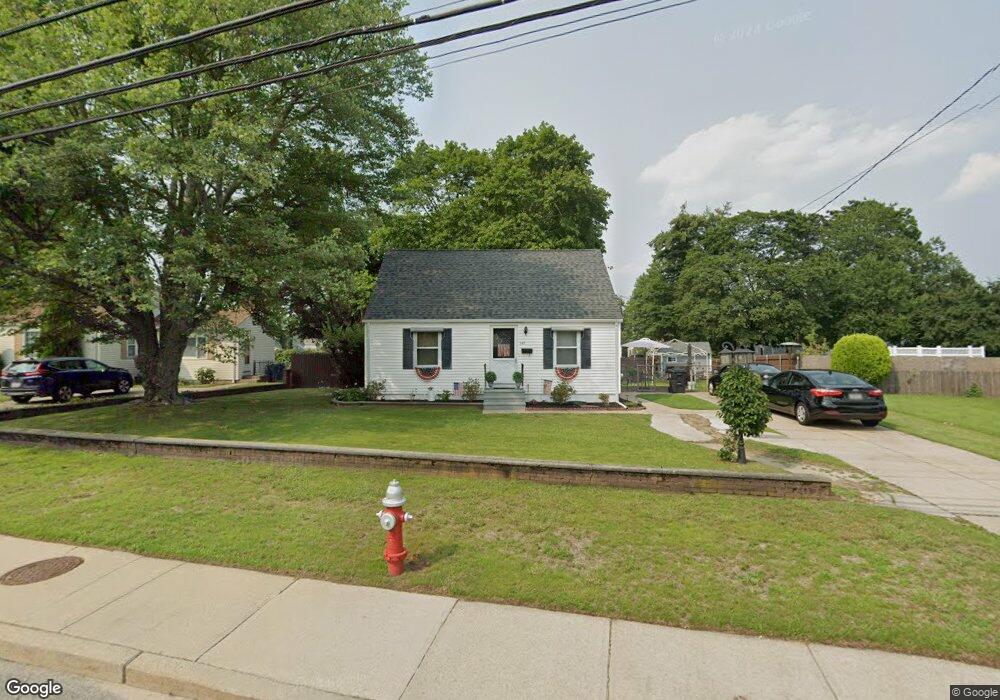 247 Strawberry Field Rd, Warwick, RI 02886 - photo 1