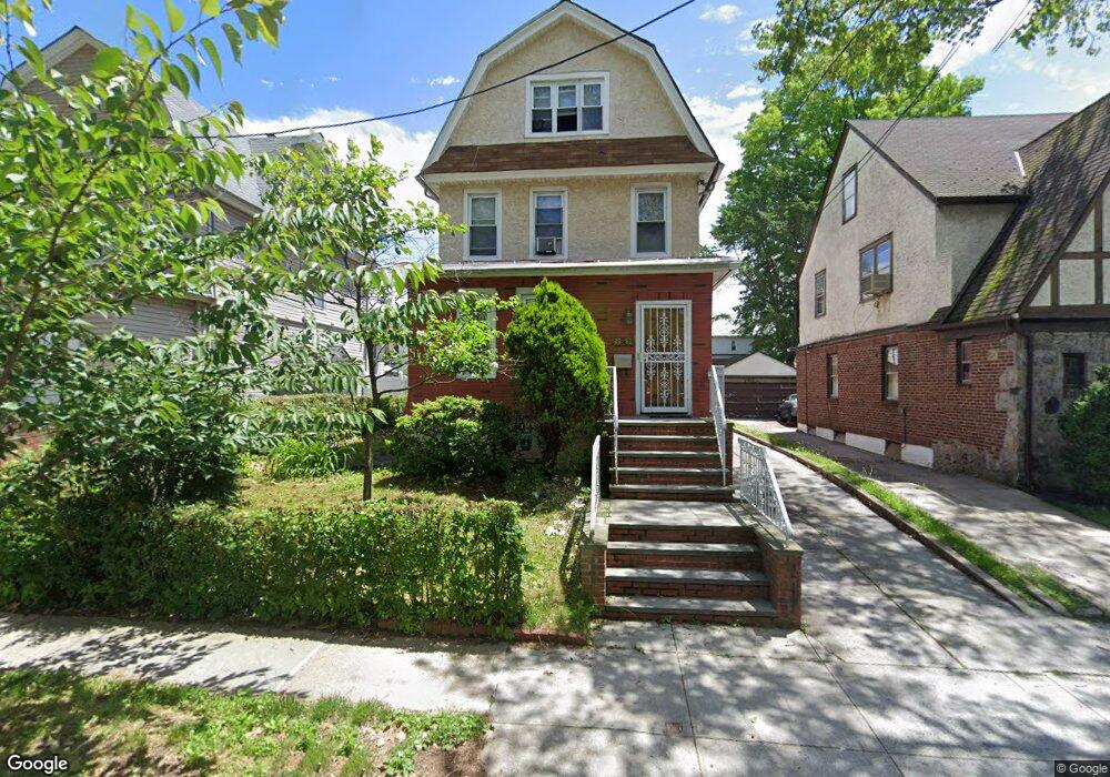 33-37 172nd St unit 2,3, Flushing, NY 11358 - photo 1