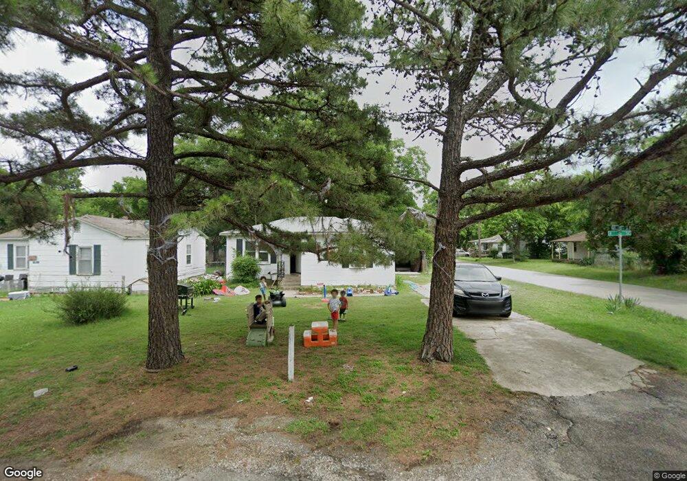 1220 A St SE, Ardmore, OK 73401 - photo 1