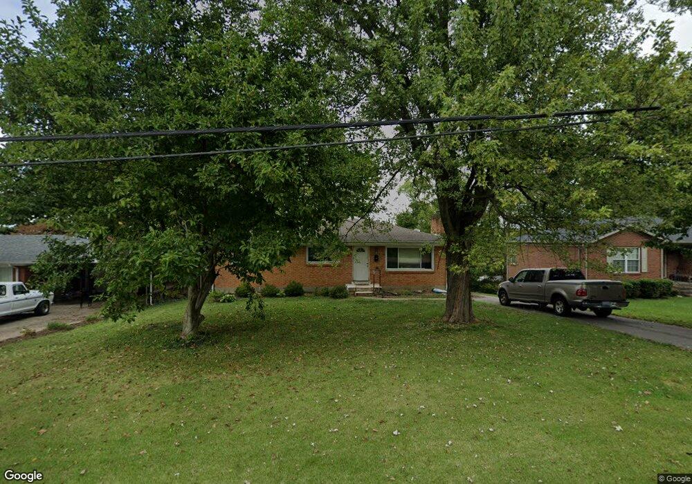 5913 Colebrooke Ln, Louisville, KY 40219 - photo 1