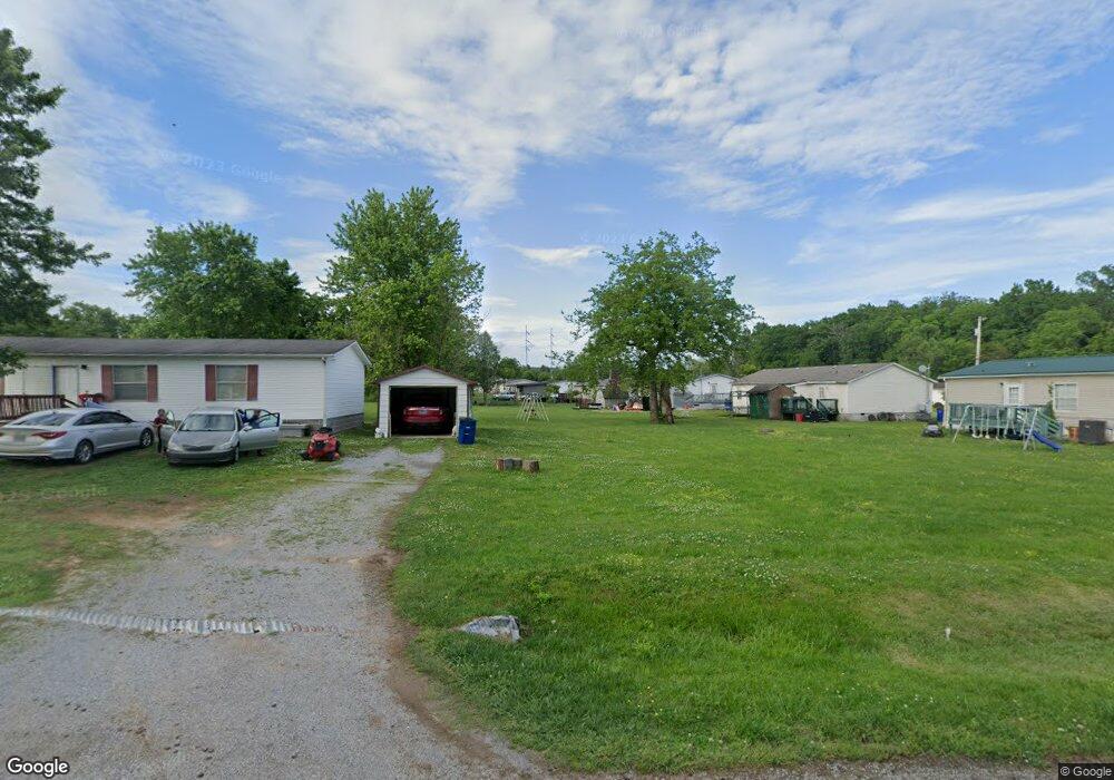 102 Choctaw Ct, Shelbyville, TN 37160 - photo 1