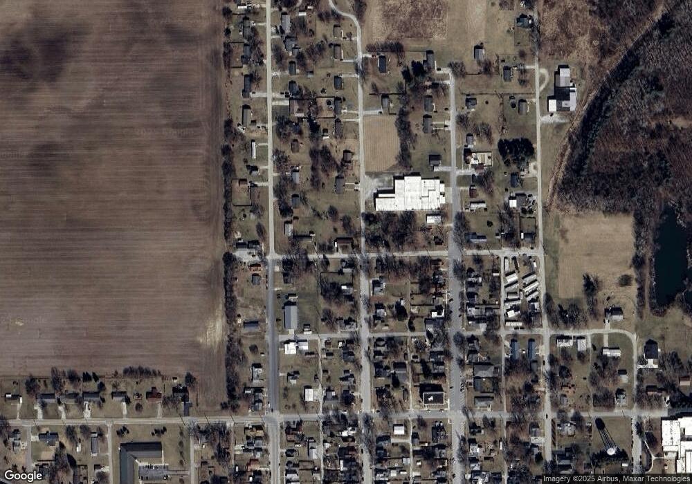 202 W Maple St, Mentone, IN 46539 - photo 1