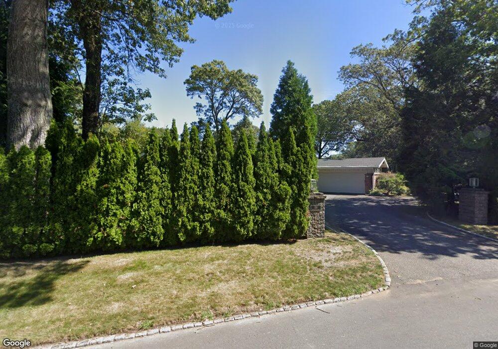 330 Meshanticut Valley Pkwy, Cranston, RI 02920 - photo 1