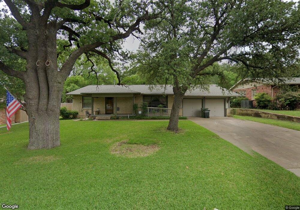 541 Hurstview Dr, Hurst, TX 76053 - photo 1